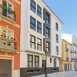 Studio Deluxe With Shared Roof Terrace